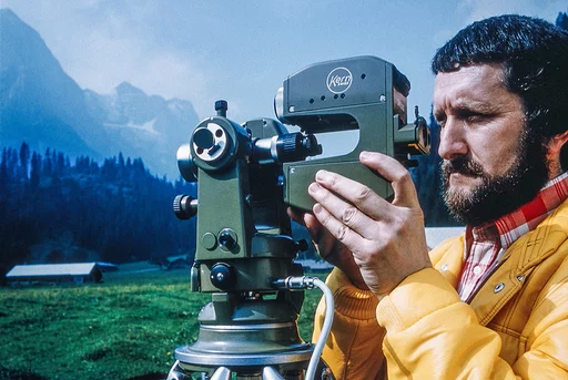 Geschichte : swiss geo x Geschichte : swiss geo x